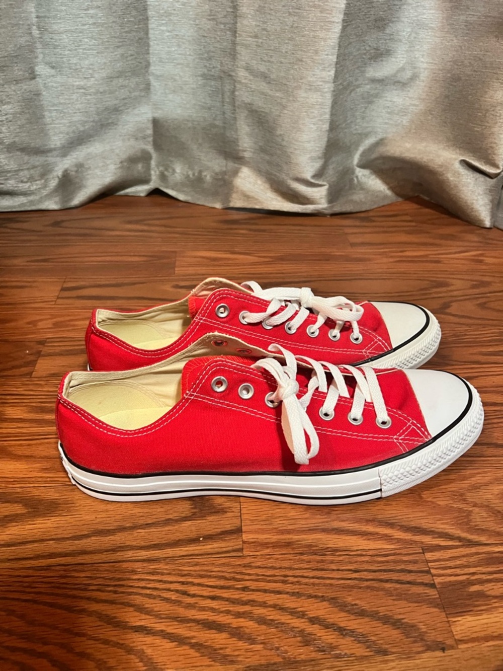 Converse Red Low-Top Canvas Sneakers - Unisex Men’s Size 12/Women’s Size 14